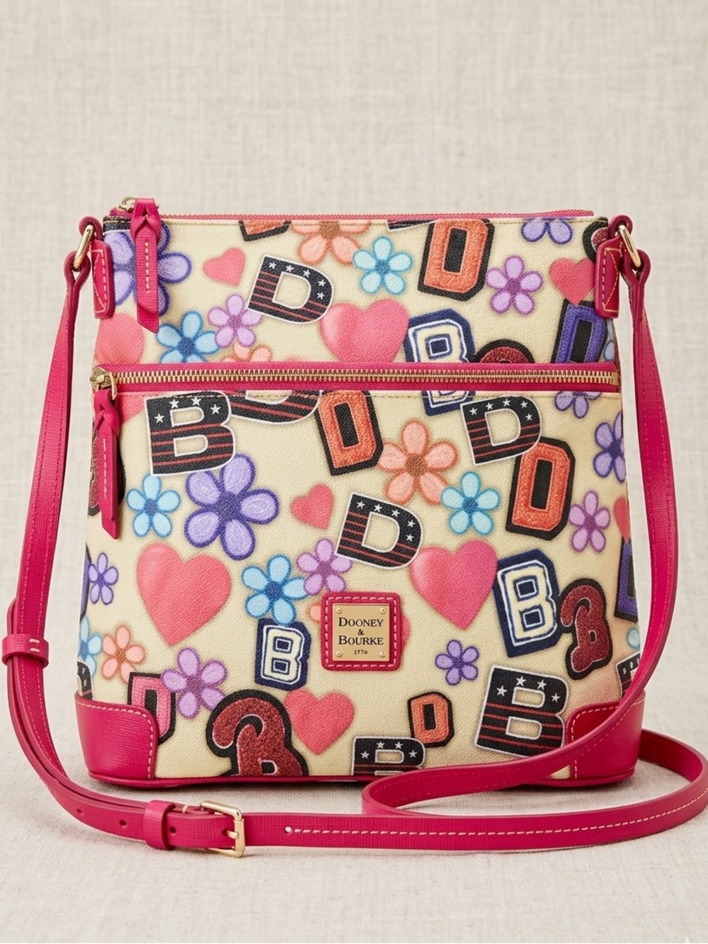 Dooney & Bourke Varsity
Hearts & Flower Rare Crossbody Bag Sports Graffiti Bag